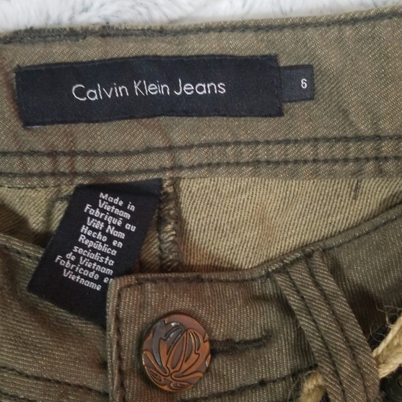 Calvin Klein  Capris with belt - Picture 5 of 6